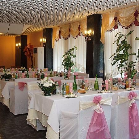 Elbrus Hotel Пазарджик Экстерьер фото