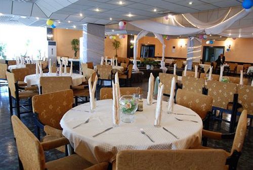 Elbrus Hotel Пазарджик Экстерьер фото
